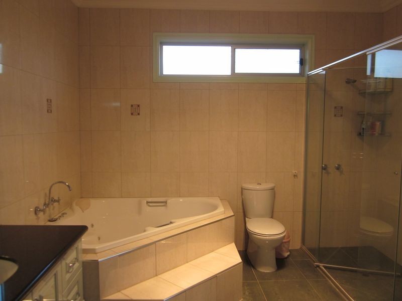 23 Eden Valley Road, Deer Park VIC 3023