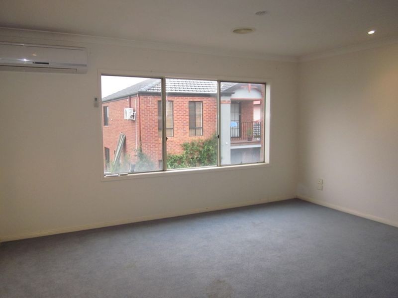 18 Sandygate Court, Deer Park VIC 3023