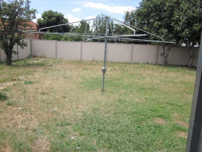 70 View Street, St Albans VIC 3021