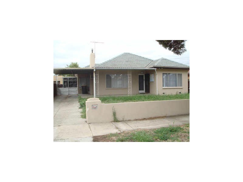 8 Davey street, Sunshine VIC 3020