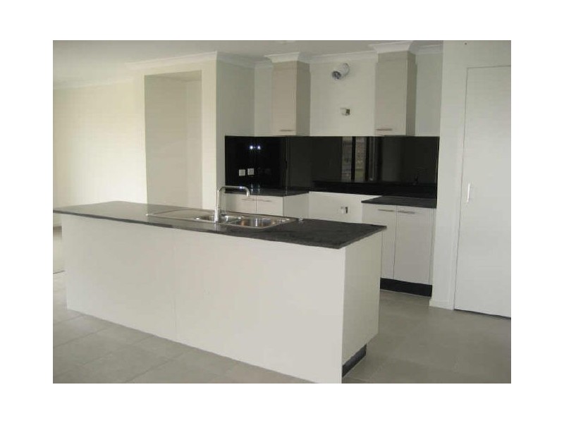 17 Katrine Place, Deer Park VIC 3023