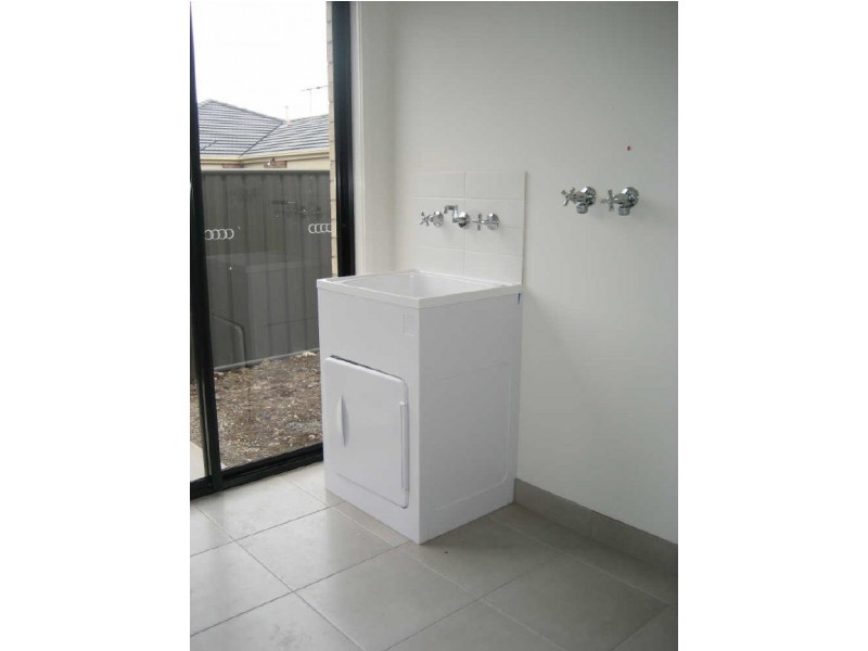 17 Katrine Place, Deer Park VIC 3023