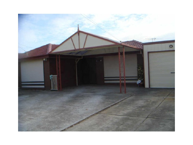 8 Marshall Avenue, St Albans VIC 3021