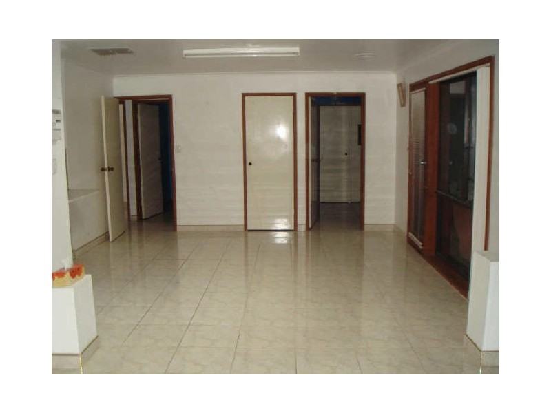 8 Marshall Avenue, St Albans VIC 3021