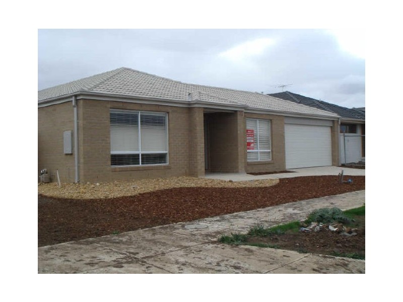 11 Hemsley Drive, Deer Park VIC 3023