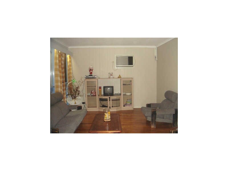 33 Gillespie Road, St Albans VIC 3021