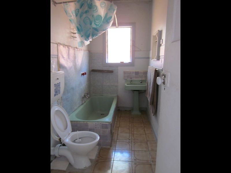 8 Christie Street, Deer Park VIC 3023