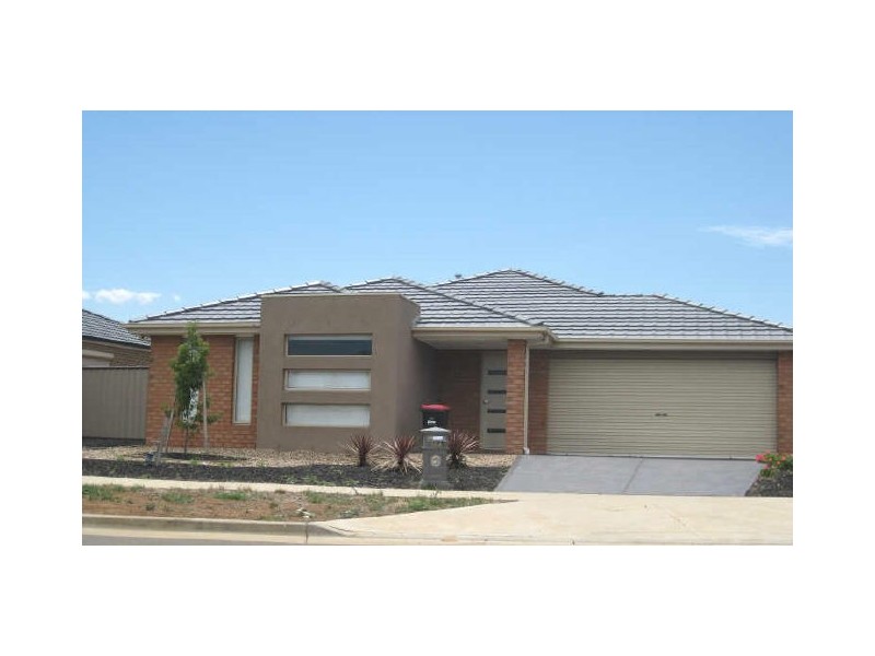 104 Tenterfield Drive, Burnside Heights VIC 3023