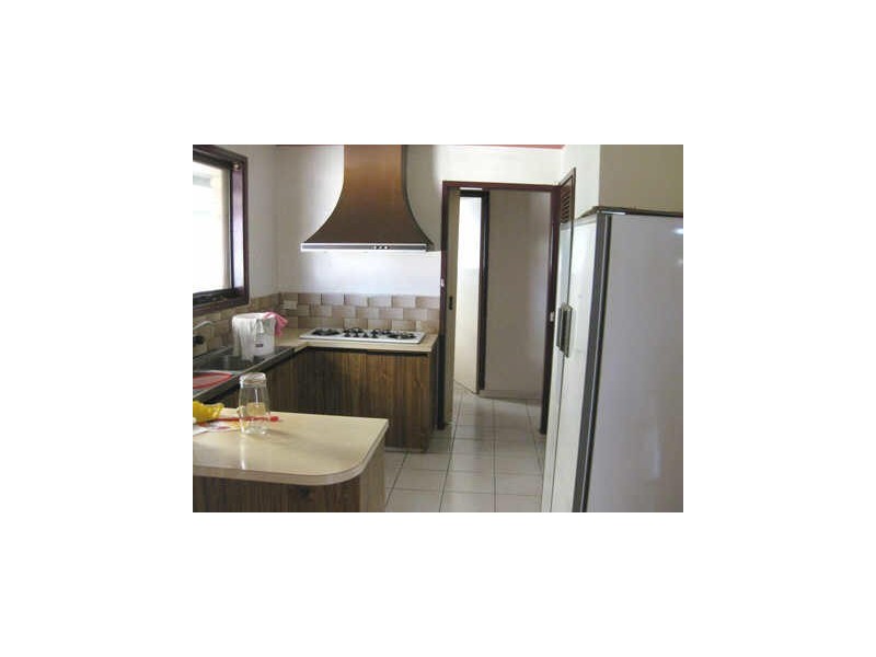 1 Cromwell Road, Kings Park VIC 3021