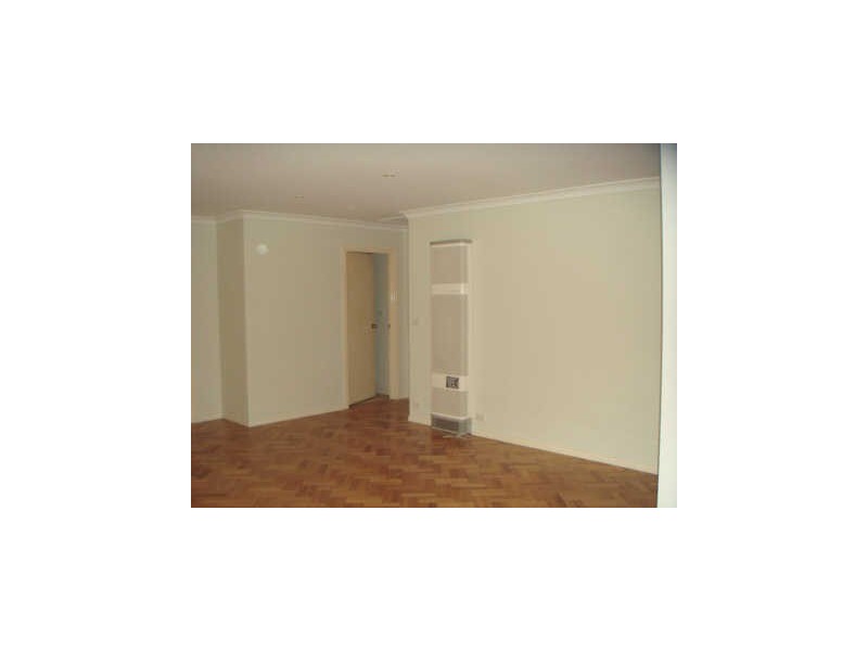 2/17 Syme Street, St Albans VIC 3021