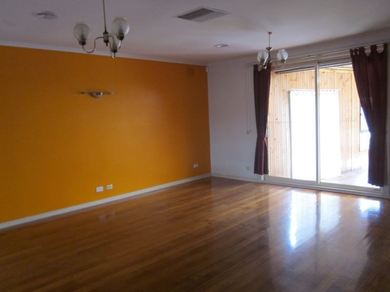 16 Dover Street, Albanvale VIC 3021