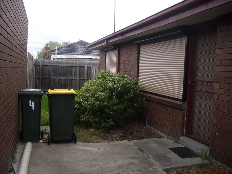 4/3 Grant Street, St Albans VIC 3021