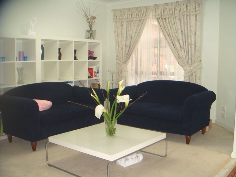 81 Moonstone Circuit, St Albans VIC 3021