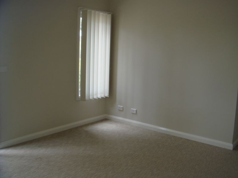 4 Pipers Lane, Deer Park VIC 3023