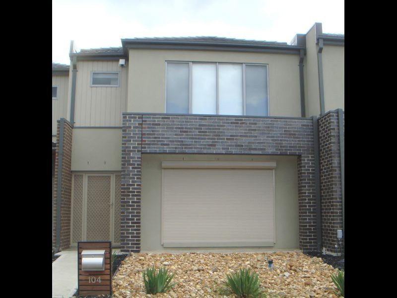 104 Cairnlea Drive, Deer Park VIC 3023