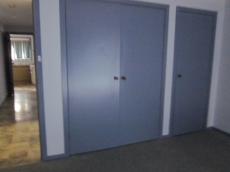 8 Molden Court, Kings Park VIC 3021