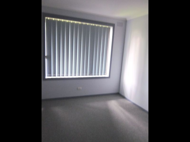 8 Molden Court, Kings Park VIC 3021