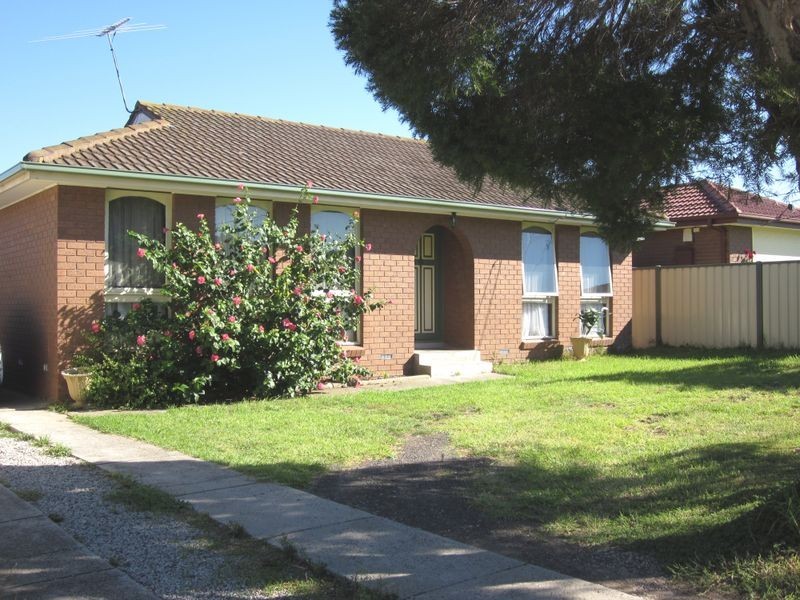 29 Harcourt Avenue, St Albans VIC 3021