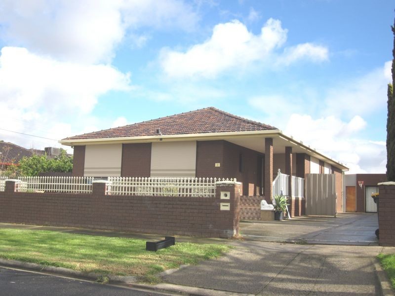 3 Gum Road, Kings Park VIC 3021