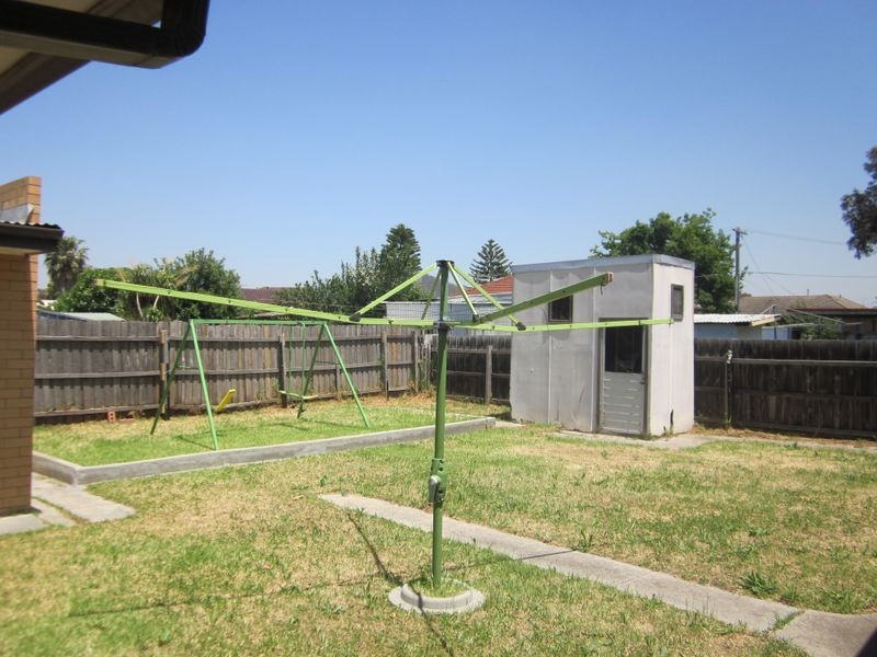 85 Oleander Drive, St Albans VIC 3021