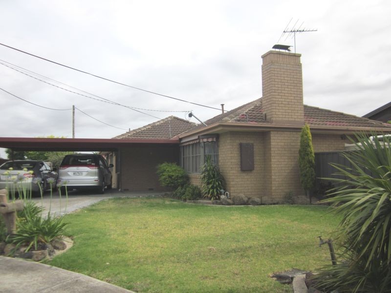 6 Keynes Court, Deer Park VIC 3023