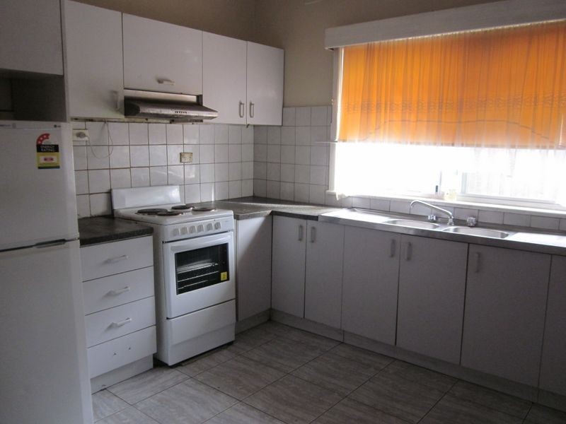 1/5 Glendenning Street, St Albans VIC 3021