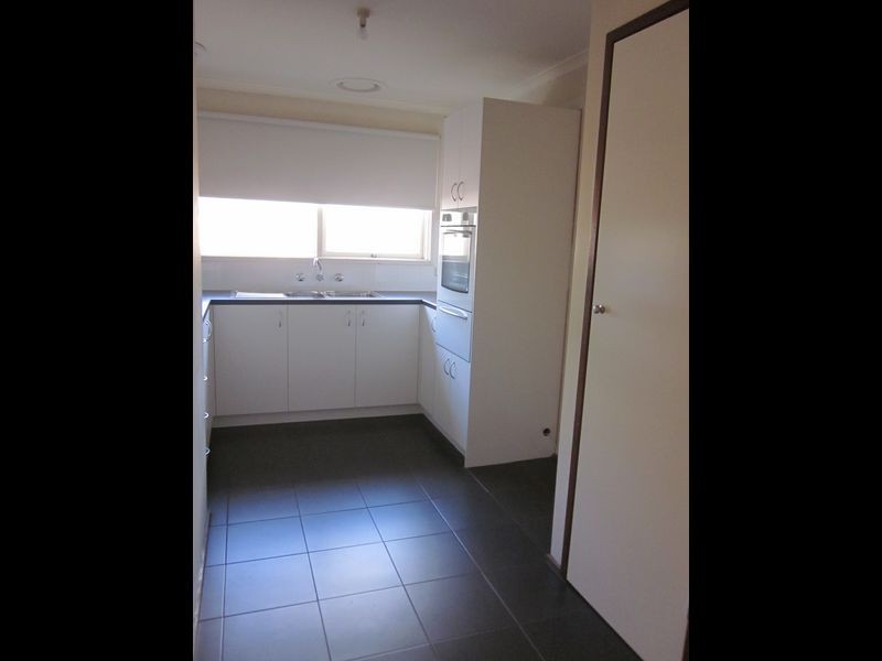 279 Taylors Road, St Albans VIC 3021