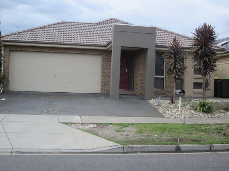 13 Lynne Maree Avenue, Deer Park VIC 3023