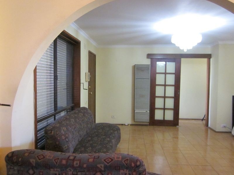 43 Denton Avenue, St Albans VIC 3021