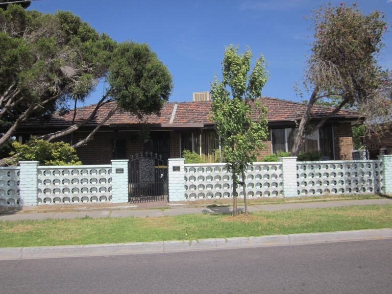 163 Gillespie Road, Kings Park VIC 3021