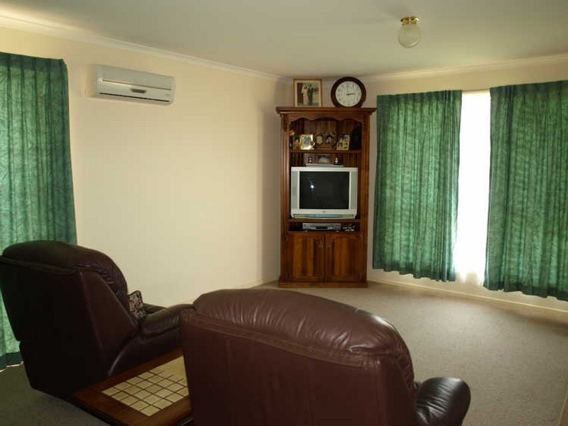 1/18 Caroville Drive, Warrnambool VIC 3280