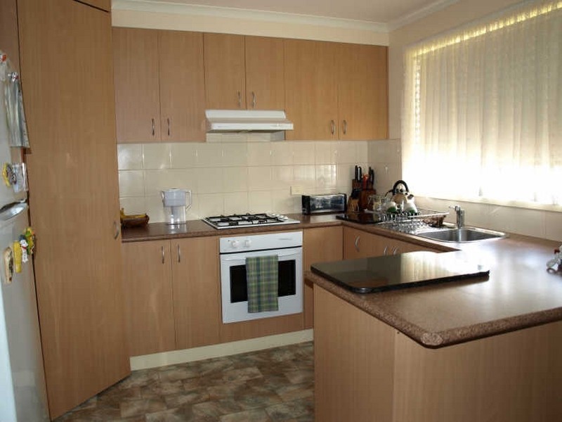 1/18 Caroville Drive, Warrnambool VIC 3280