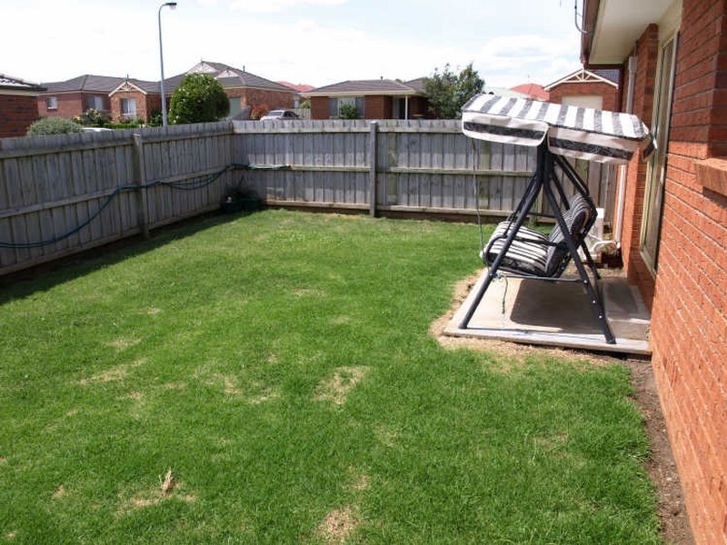 1/18 Caroville Drive, Warrnambool VIC 3280