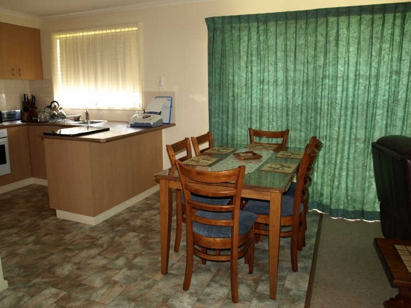 1/18 Caroville Drive, Warrnambool VIC 3280