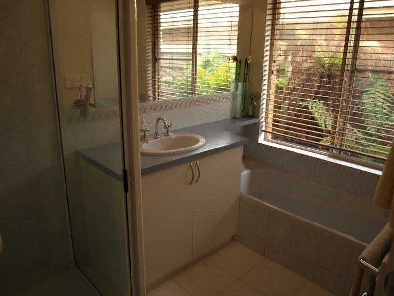 9 Adam Court, Warrnambool VIC 3280