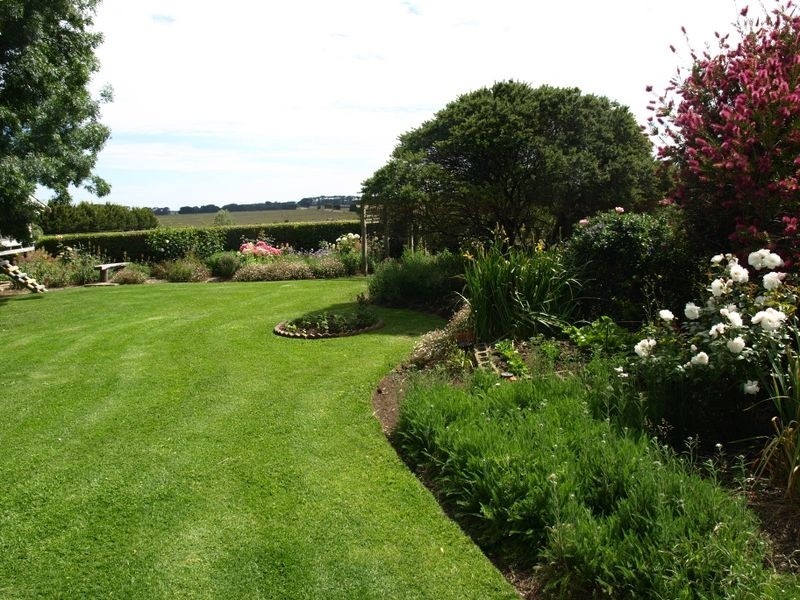 1302 Caramut Road, Winslow VIC 3281