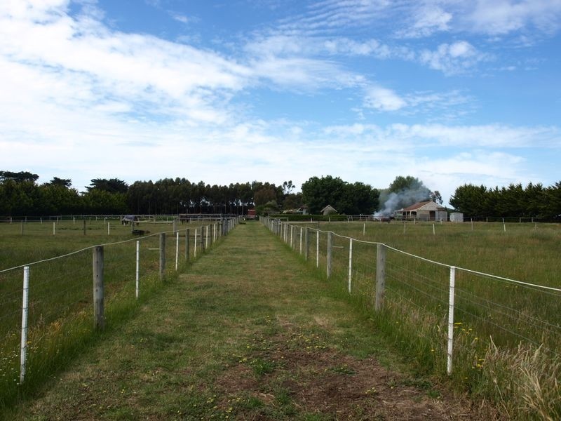 1302 Caramut Road, Winslow VIC 3281