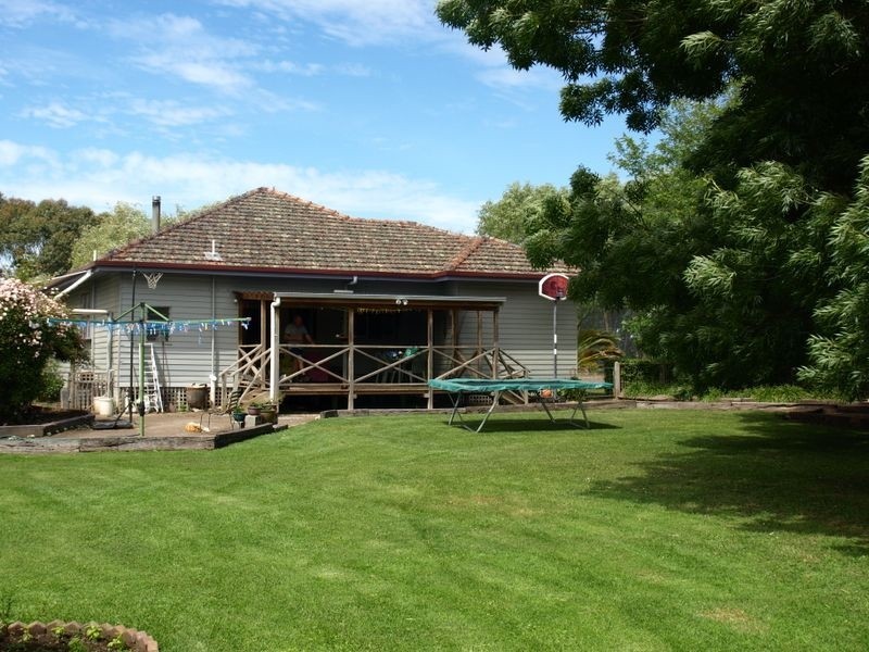 1302 Caramut Road, Winslow VIC 3281