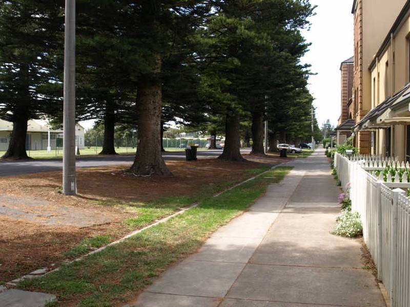 8A Pertobe Road, Warrnambool VIC 3280