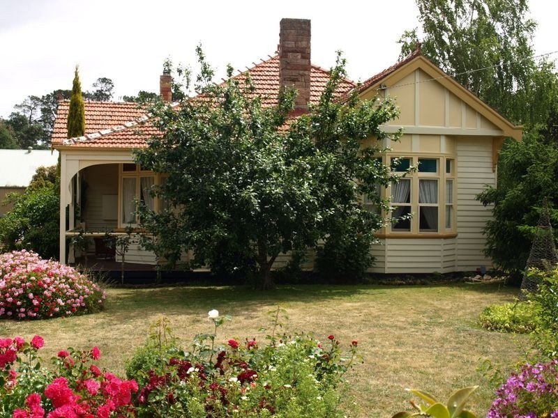 7940 Hamilton Highway, Hamilton VIC 3300