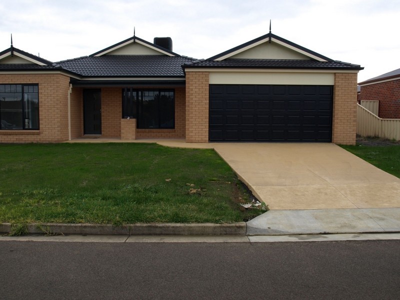43 Lord Street, Hamilton VIC 3300