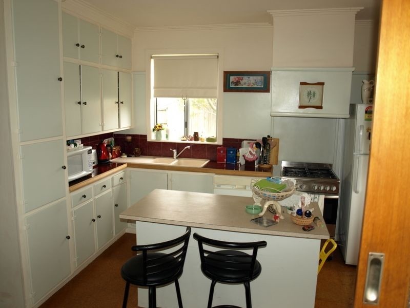 6 Kiama Avenue, Warrnambool VIC 3280