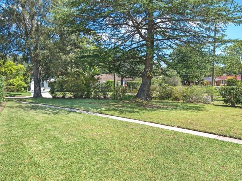 17 Mungarra Avenue, St Ives NSW 2075