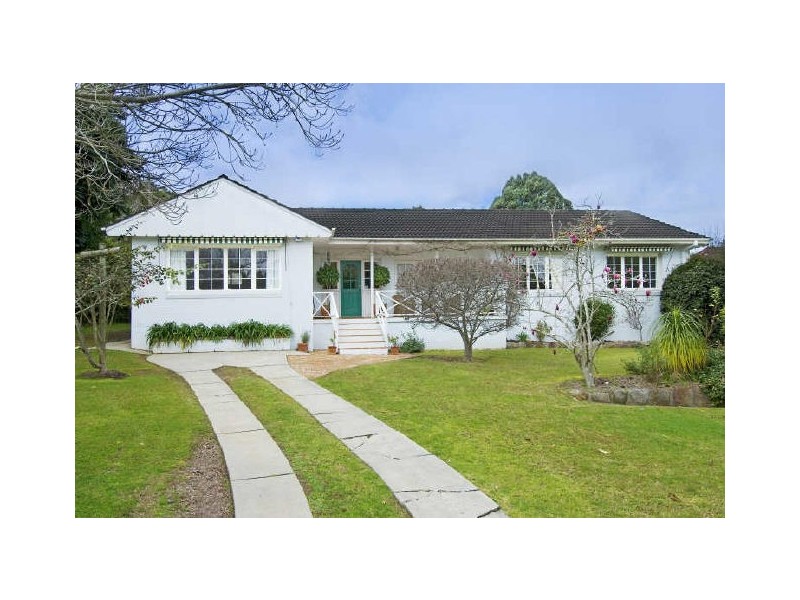 11 Dainton Avenue, St Ives NSW 2075