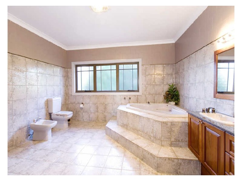 12 The Cloisters, St Ives NSW 2075