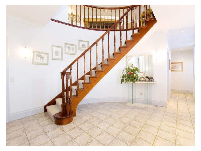 12 The Cloisters, St Ives NSW 2075