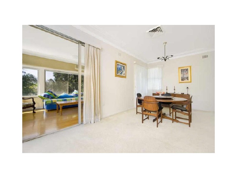 17 Pentecost Avenue (Quiet Side), St Ives NSW 2075