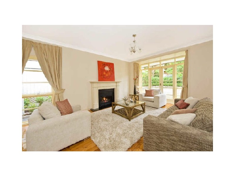 9 Putarri Avenue, St Ives NSW 2075