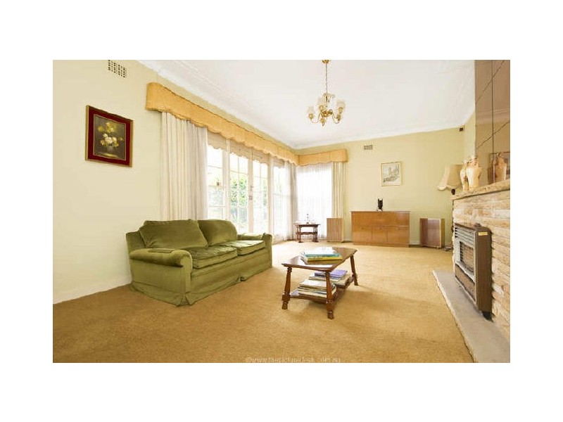 11 Porters Lane, St Ives NSW 2075