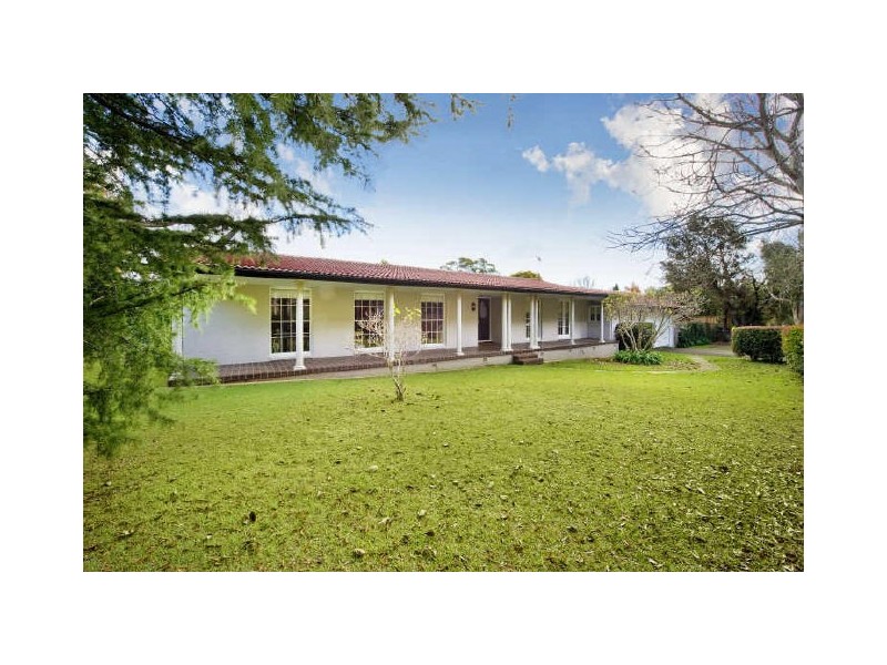 1 Oxley Avenue, St Ives NSW 2075